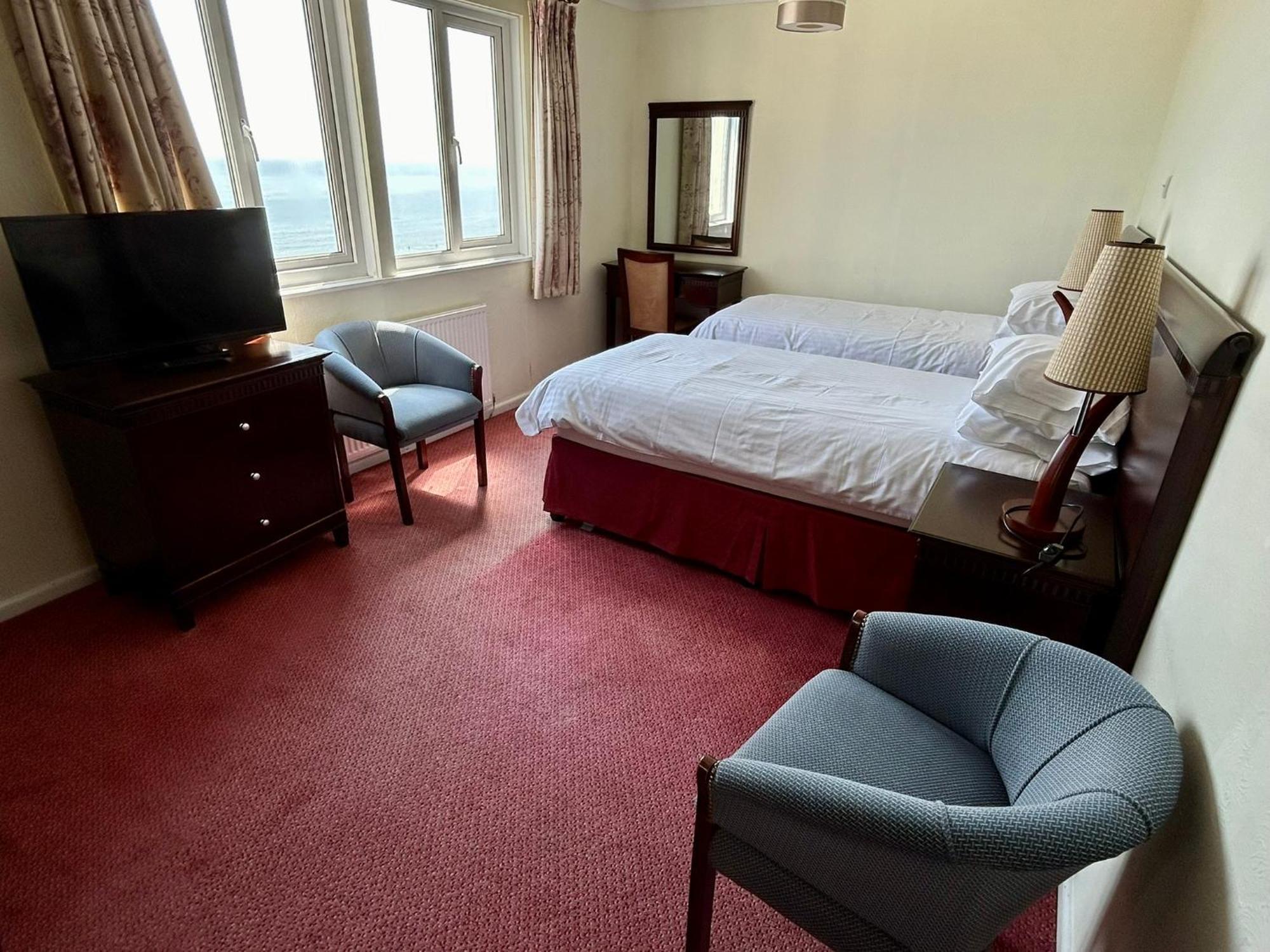 Regent Court - Seafront, Sandown - Free Car Ferry For Bookings Of 3 Or More Nights, Subject To Availability Exterior foto
