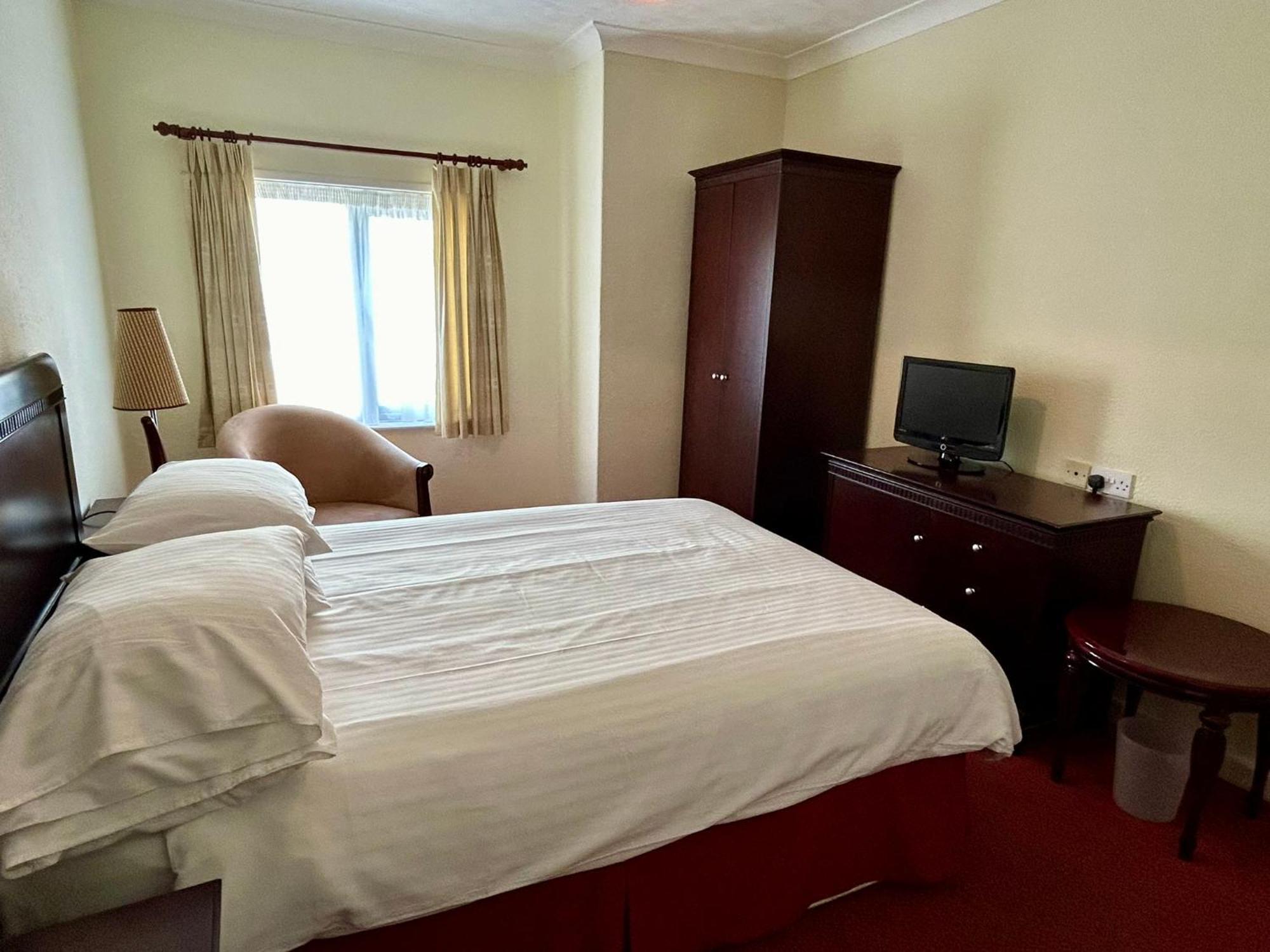 Regent Court - Seafront, Sandown - Free Car Ferry For Bookings Of 3 Or More Nights, Subject To Availability Habitación foto