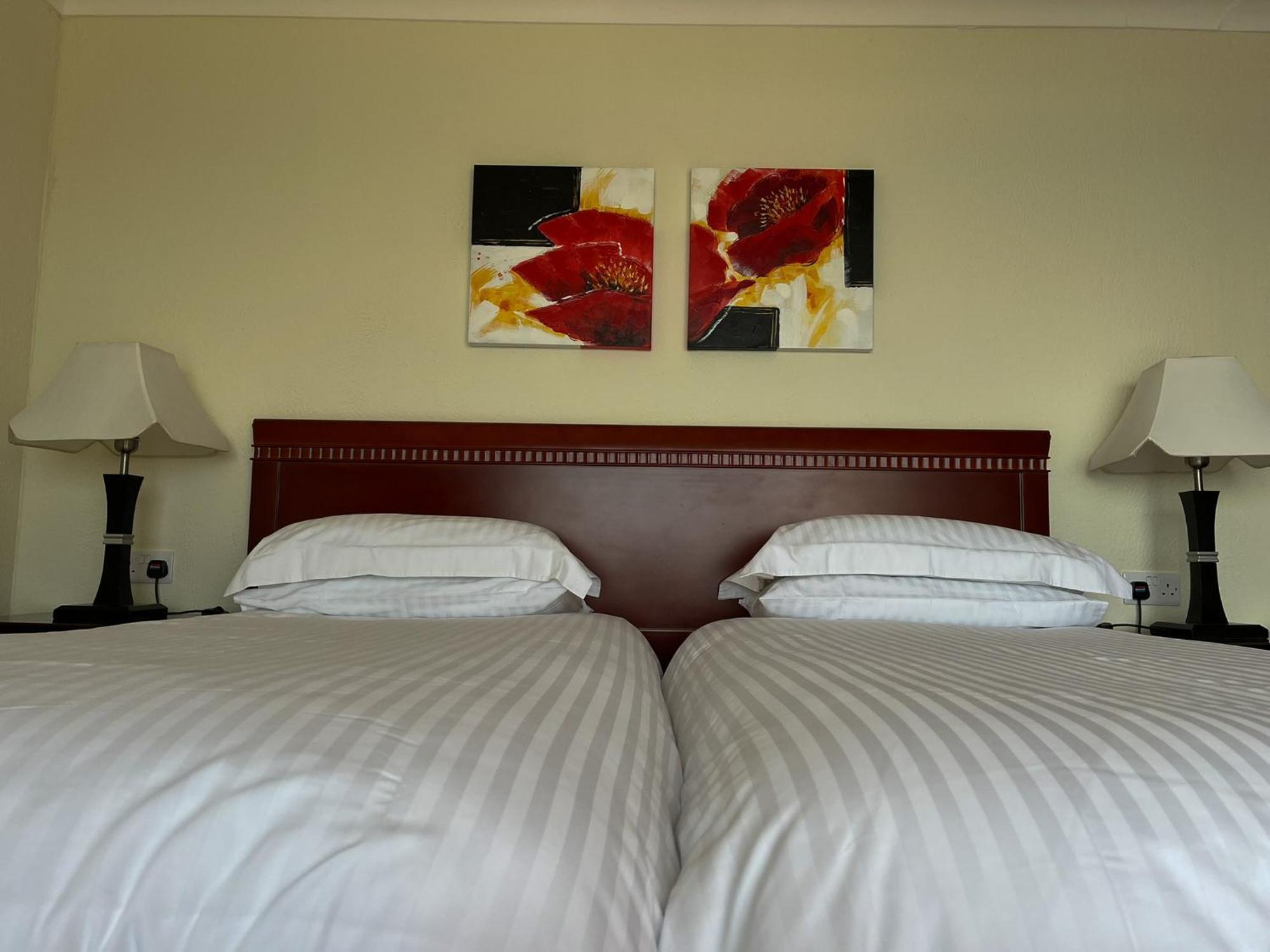 Regent Court - Seafront, Sandown - Free Car Ferry For Bookings Of 3 Or More Nights, Subject To Availability Habitación foto