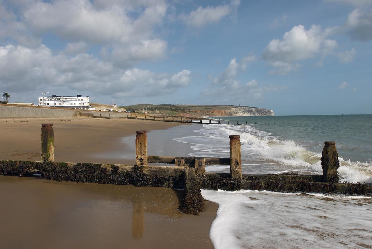 Regent Court - Seafront, Sandown --- Car Ferry Optional Extra 92 Pounds Return From Southampton Exterior foto